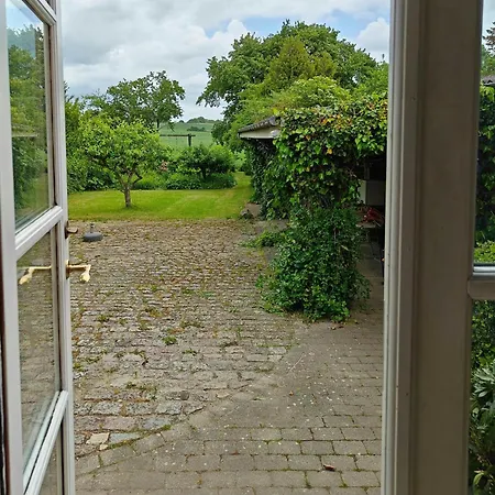 Family House Wit Views Over The Fields On Mon