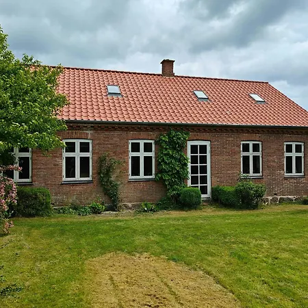 Family House Wit Views Over The Fields On Mon Askeby